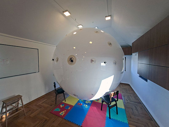 2-m-indoor-RC-Bliomp-with-logo